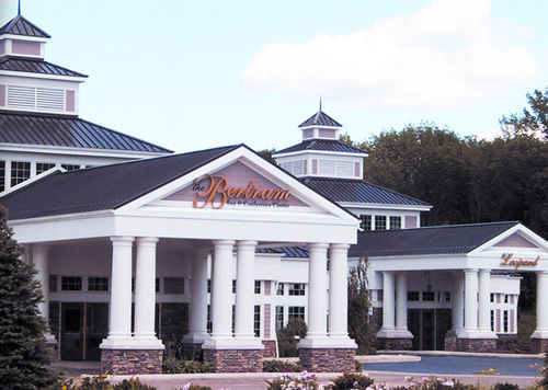 Bertram Inn And Conference Center Aurora Exteriér fotografie